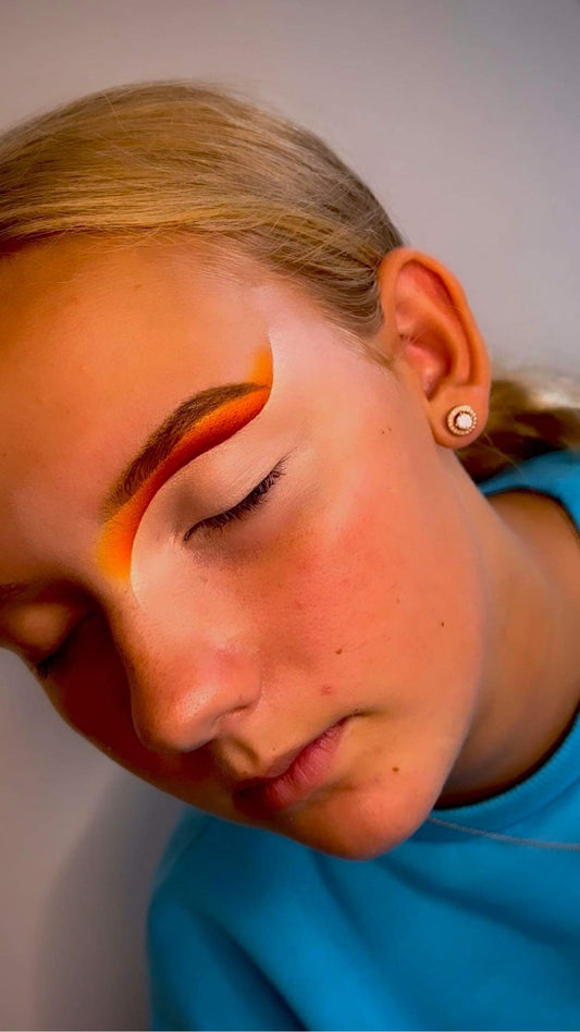 Liquid eye primer