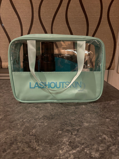 Makeup bags in 3 sizes